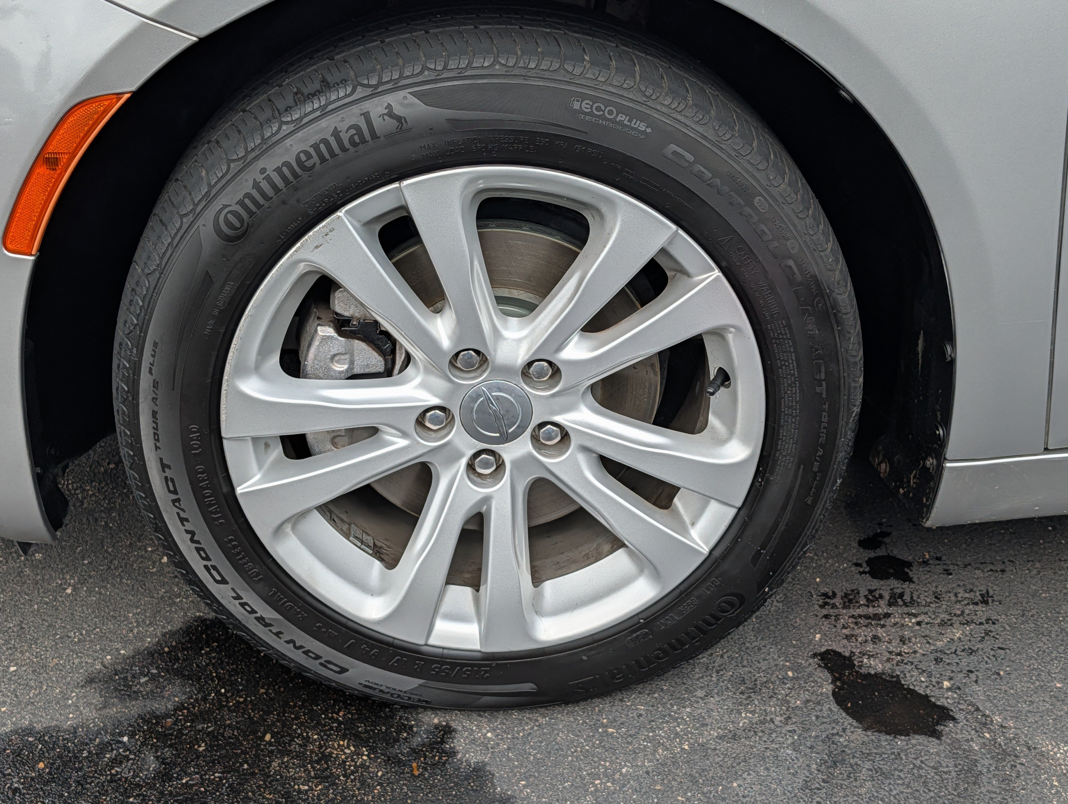 Used 2017 Chrysler 200 LX FWD image 15