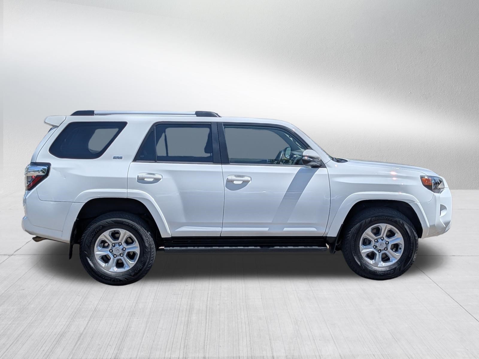 Certified 2024 Toyota 4Runner SR5 Premium AWD/4WD image 8