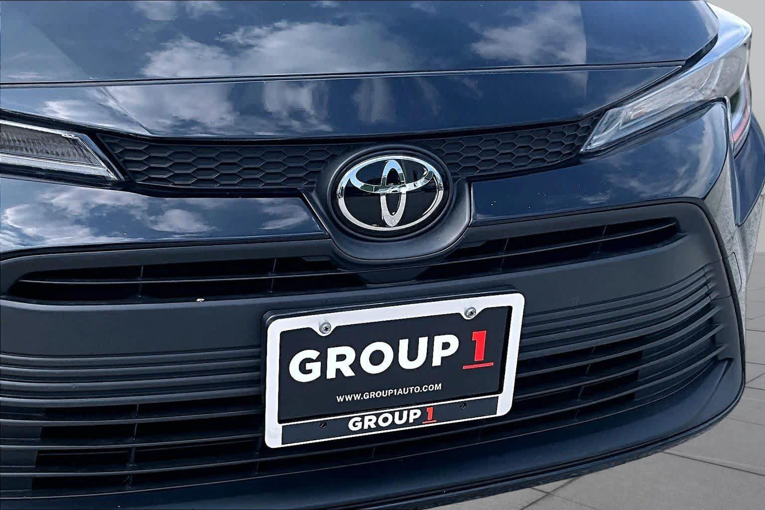 Used 2024 Toyota Corolla LE FWD image 57