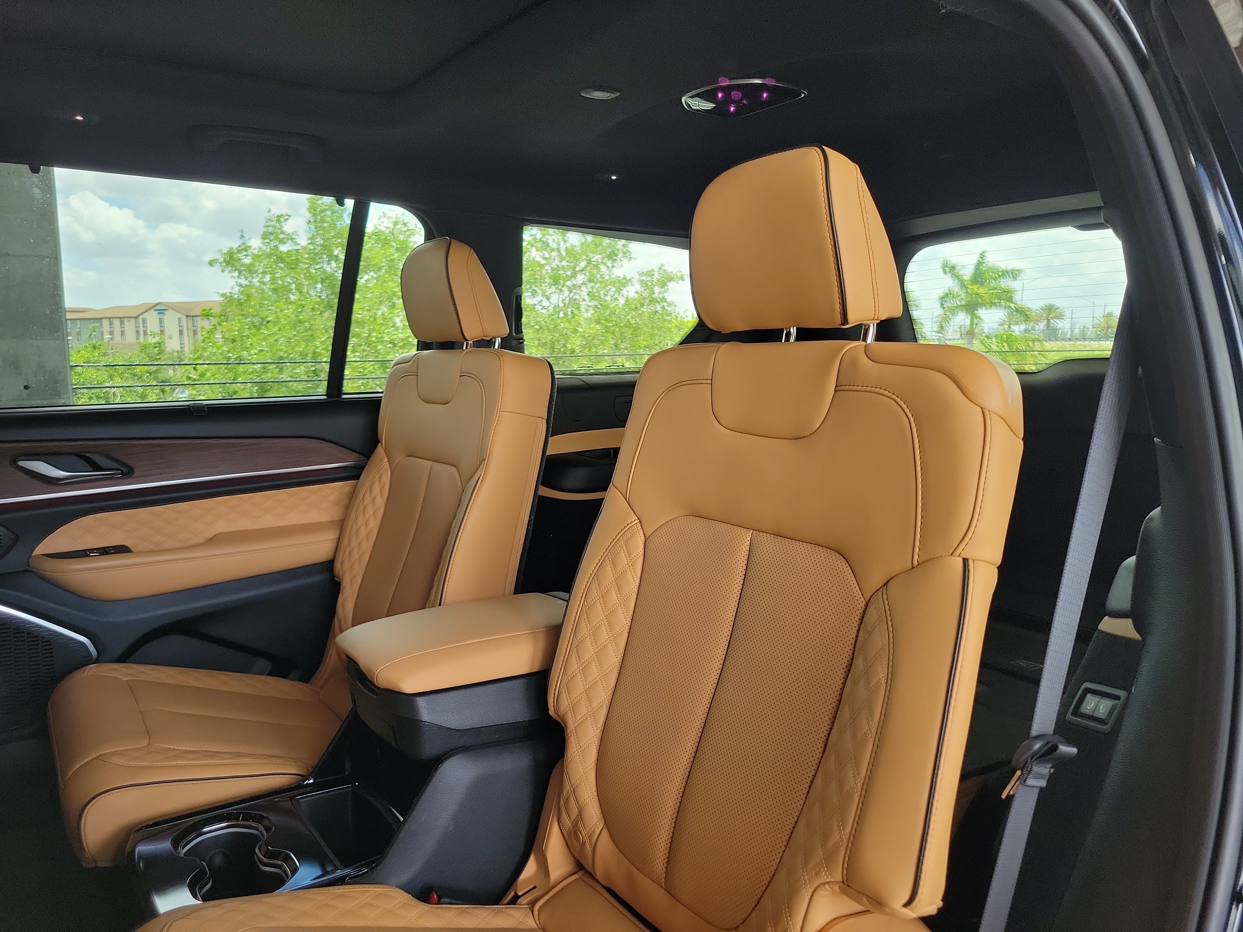New 2025 Jeep Grand Cherokee L Summit w/ Advanced Protech Group IV AWD/4WD image 7