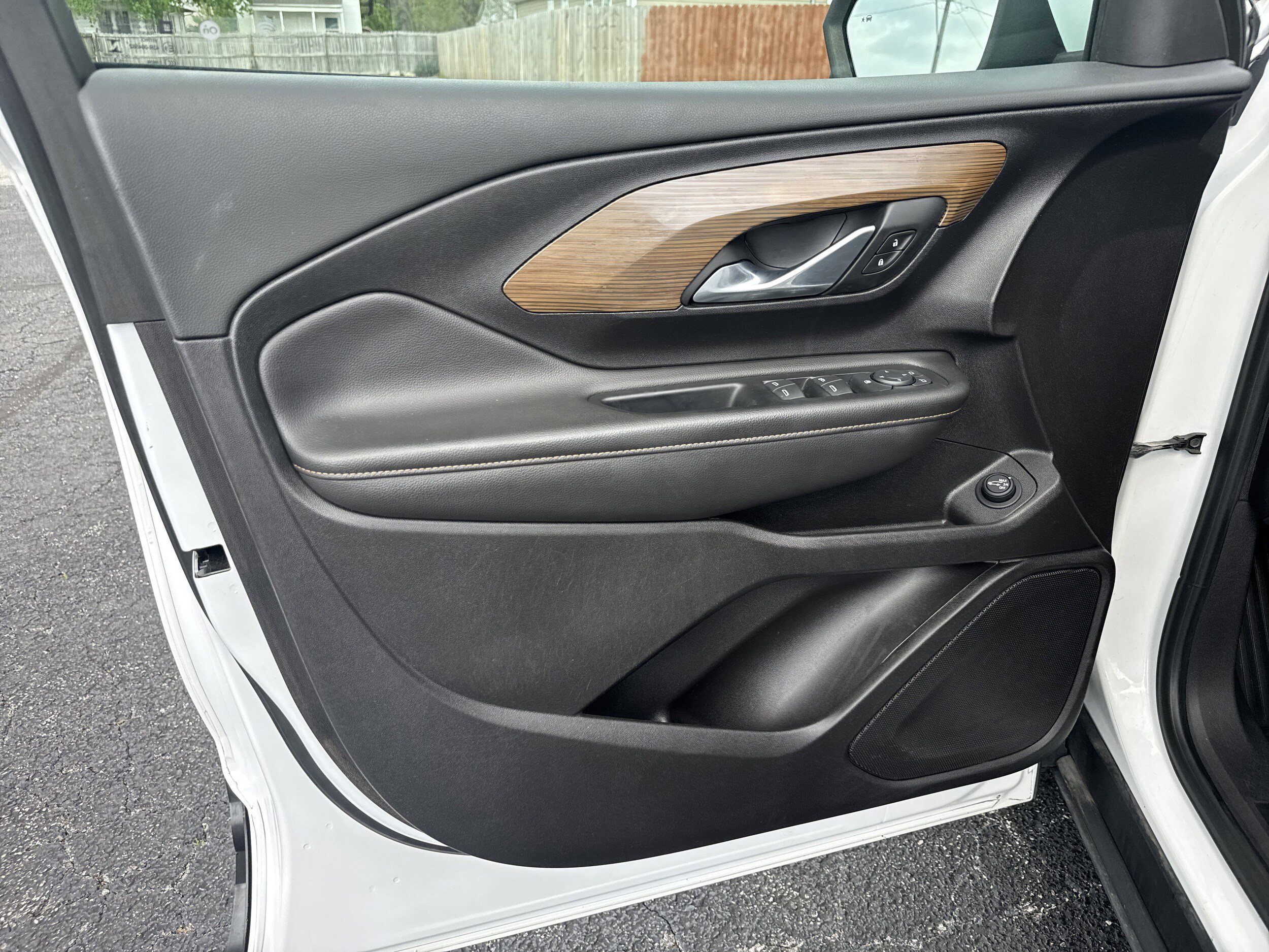 Used 2019 GMC Terrain SLE w/ Driver Convenience Package image 5