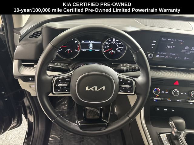 Certified 2023 Kia Carnival LX image 10