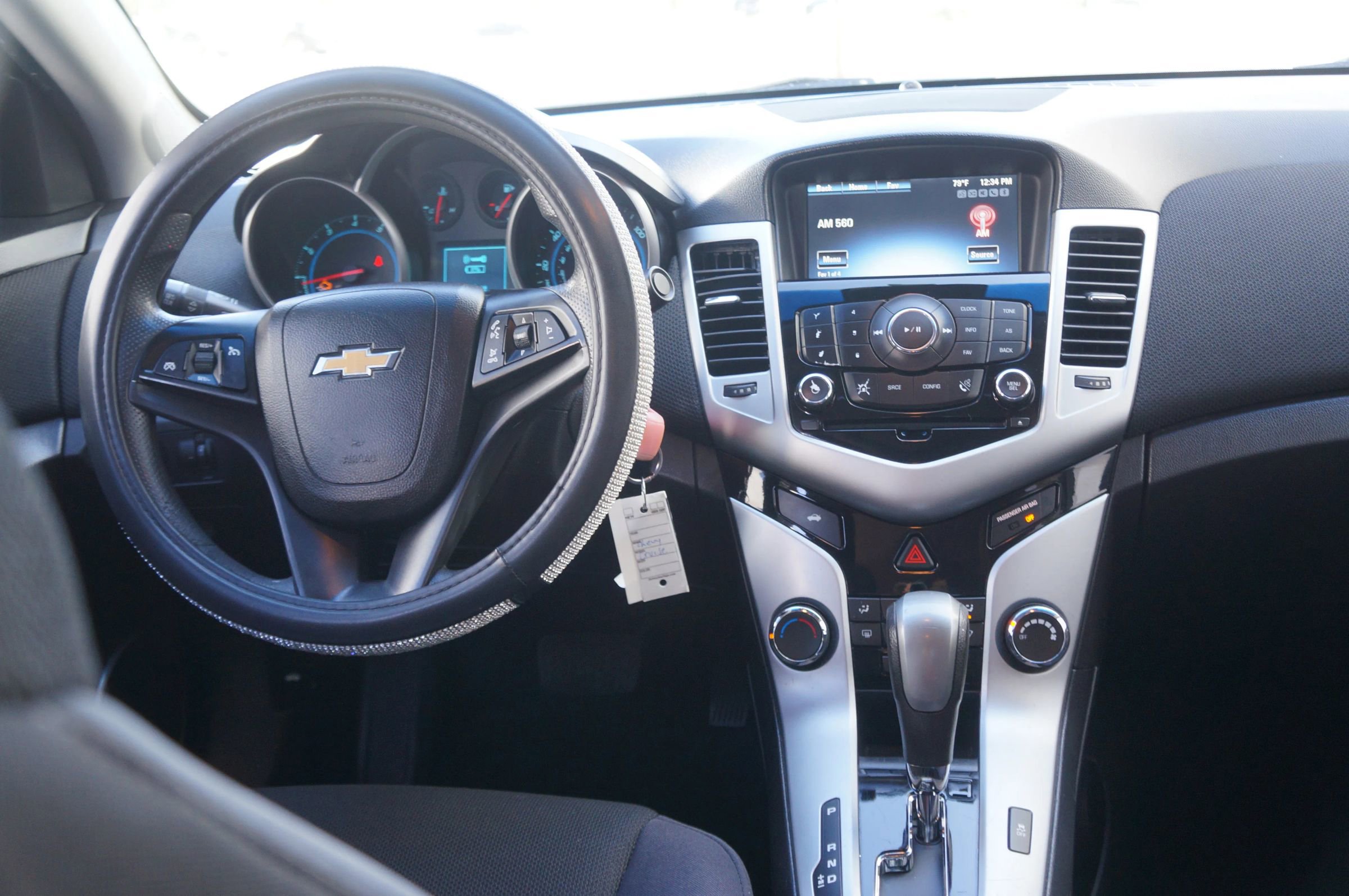 Used 2015 Chevrolet Cruze LT w/ Sun And Sound Package image 27