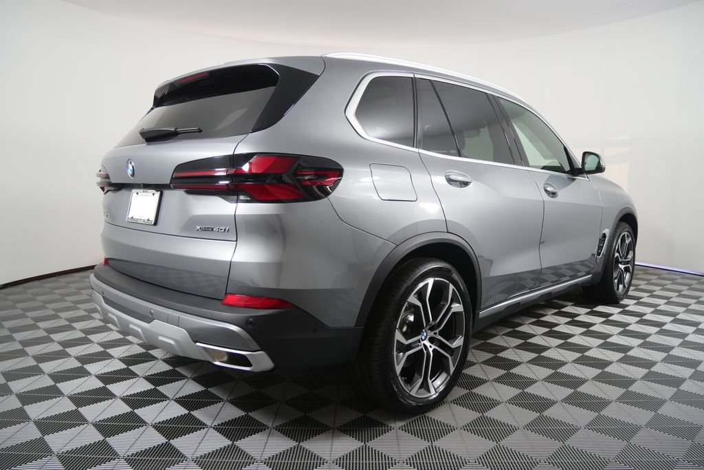Certified 2026 BMW X5 xDrive40i AWD/4WD image 5