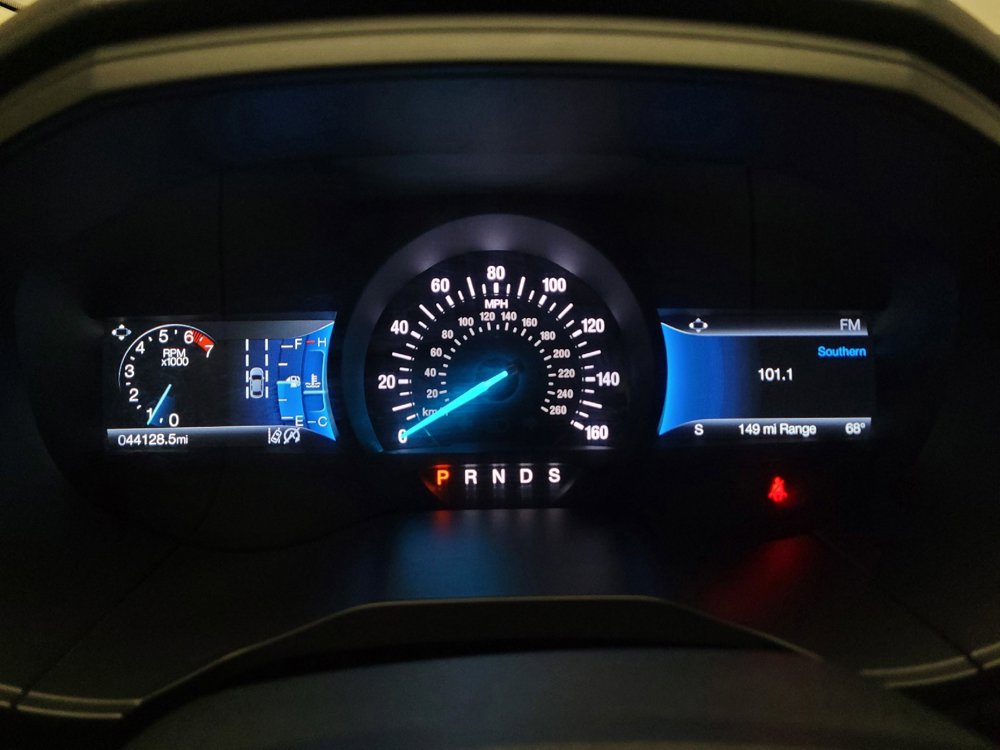 Used 2024 Ford Edge SEL image 23