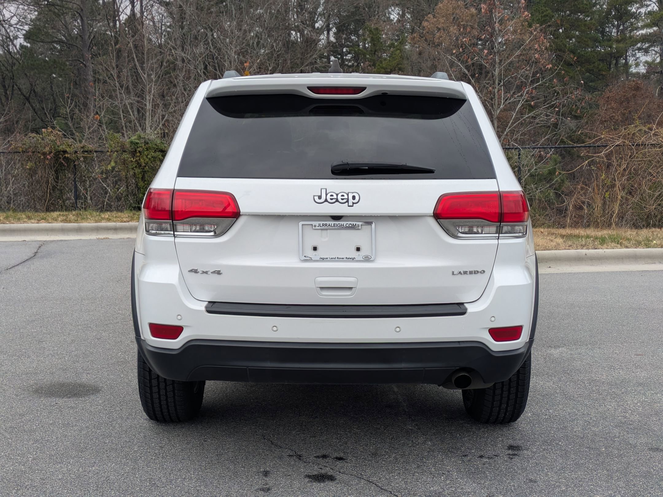 Used 2018 Jeep Grand Cherokee Laredo image 6