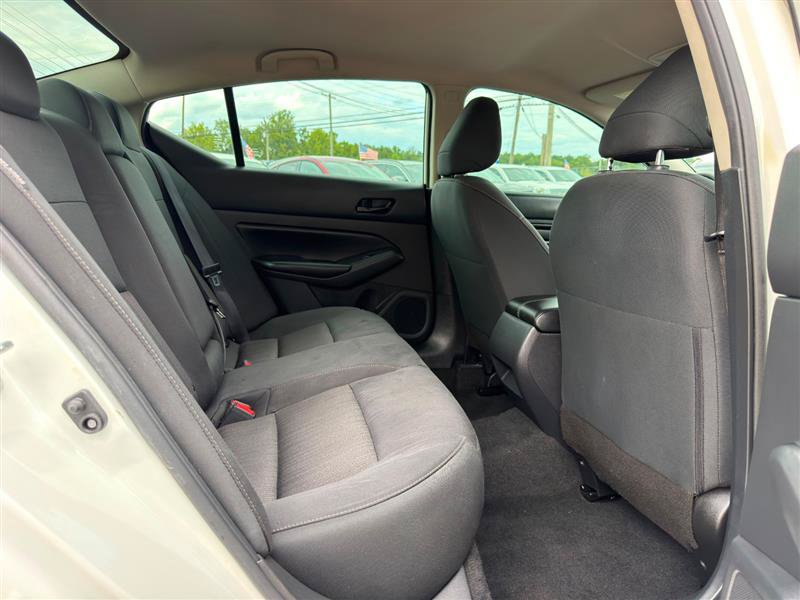 Used 2025 Nissan Altima 2.5 S FWD image 24