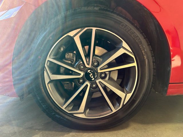 Used 2023 Kia Forte LXS FWD image 9