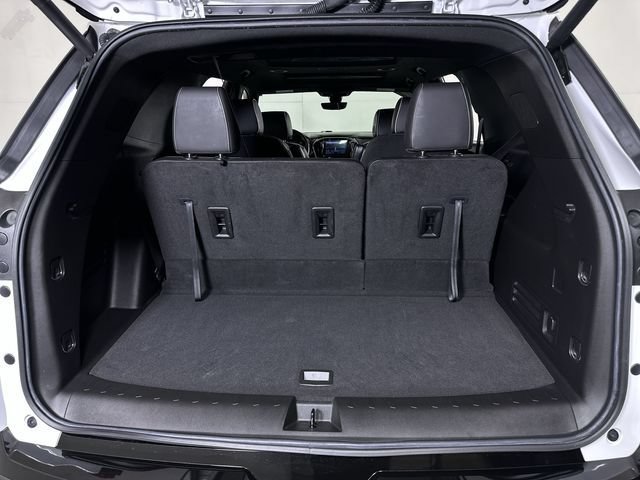 Used 2023 Chevrolet Traverse Premier w/ Redline Edition FWD image 27