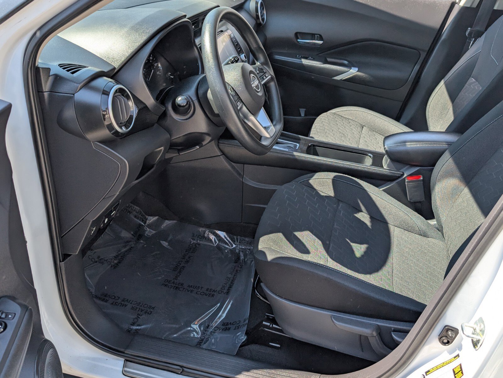 Certified 2024 Nissan Kicks SV w/ Interior Electronics Package image 11