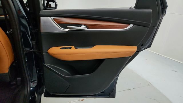 Certified 2024 Cadillac XT5 Premium Luxury w/ LPO, Floor Liner Package image 22