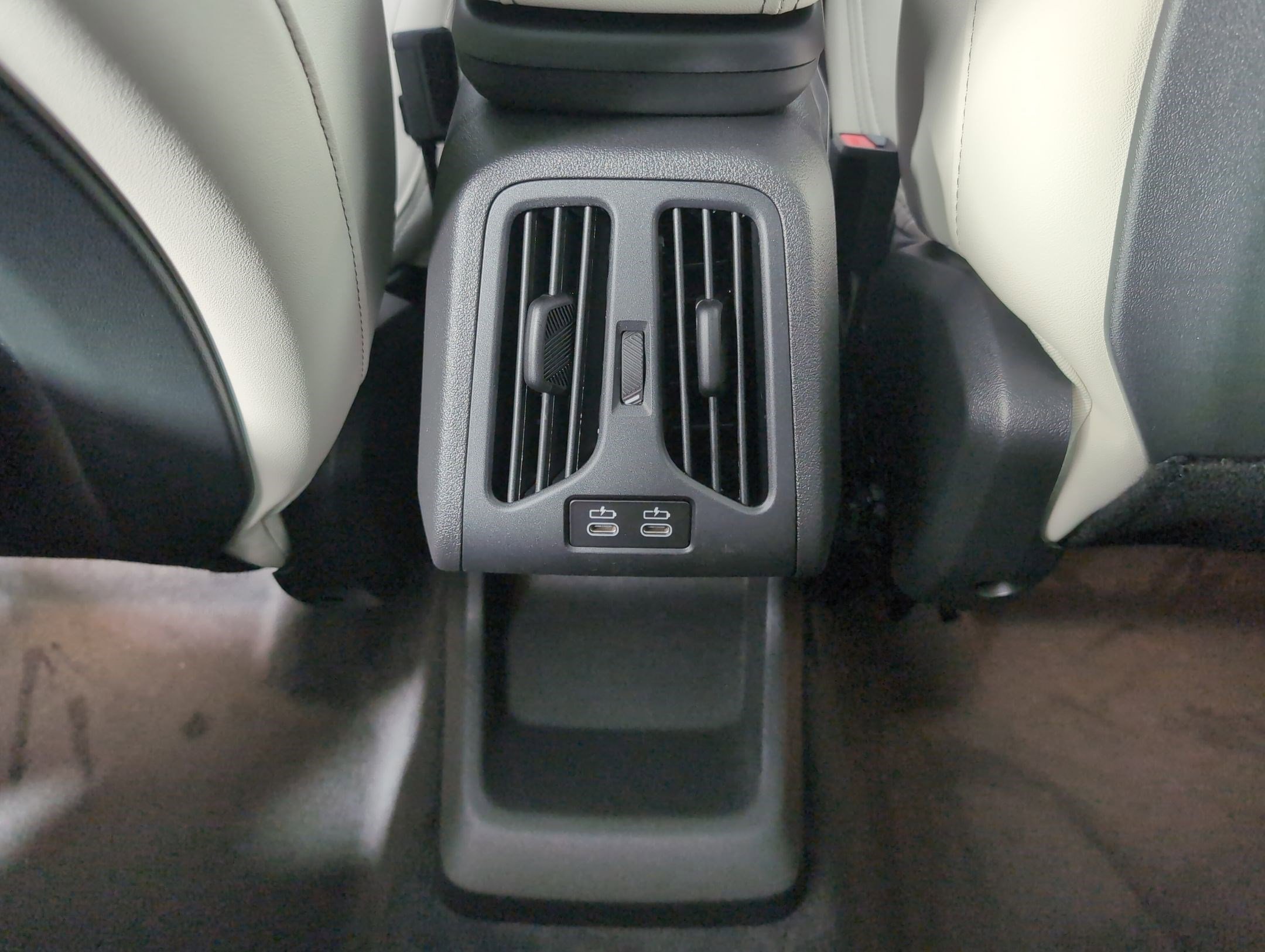 Used 2026 BMW X1 xDrive28i w/ Technology Package image 29