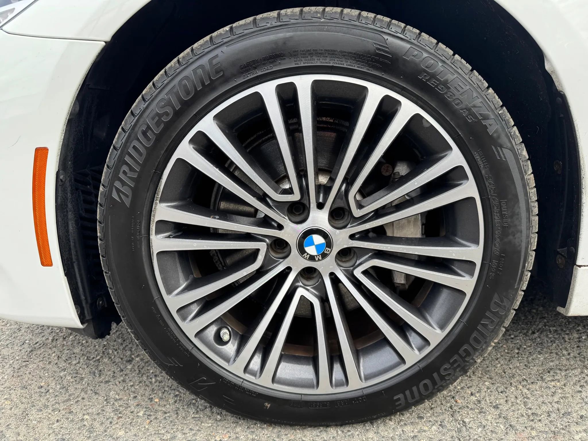 Used 2019 BMW 530i xDrive w/ Convenience Package image 24