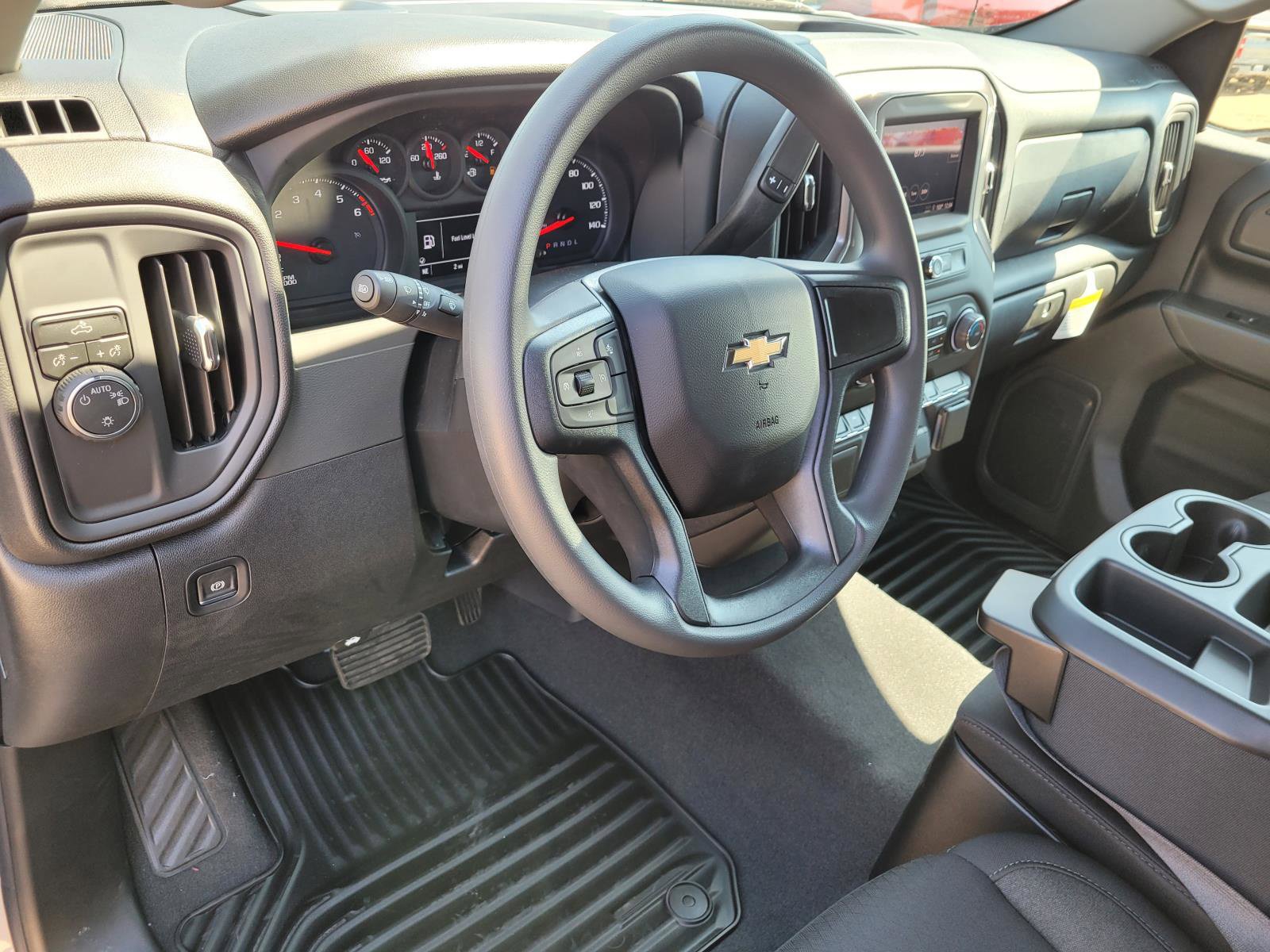 New 2026 Chevrolet Silverado 1500 Custom RWD image 15