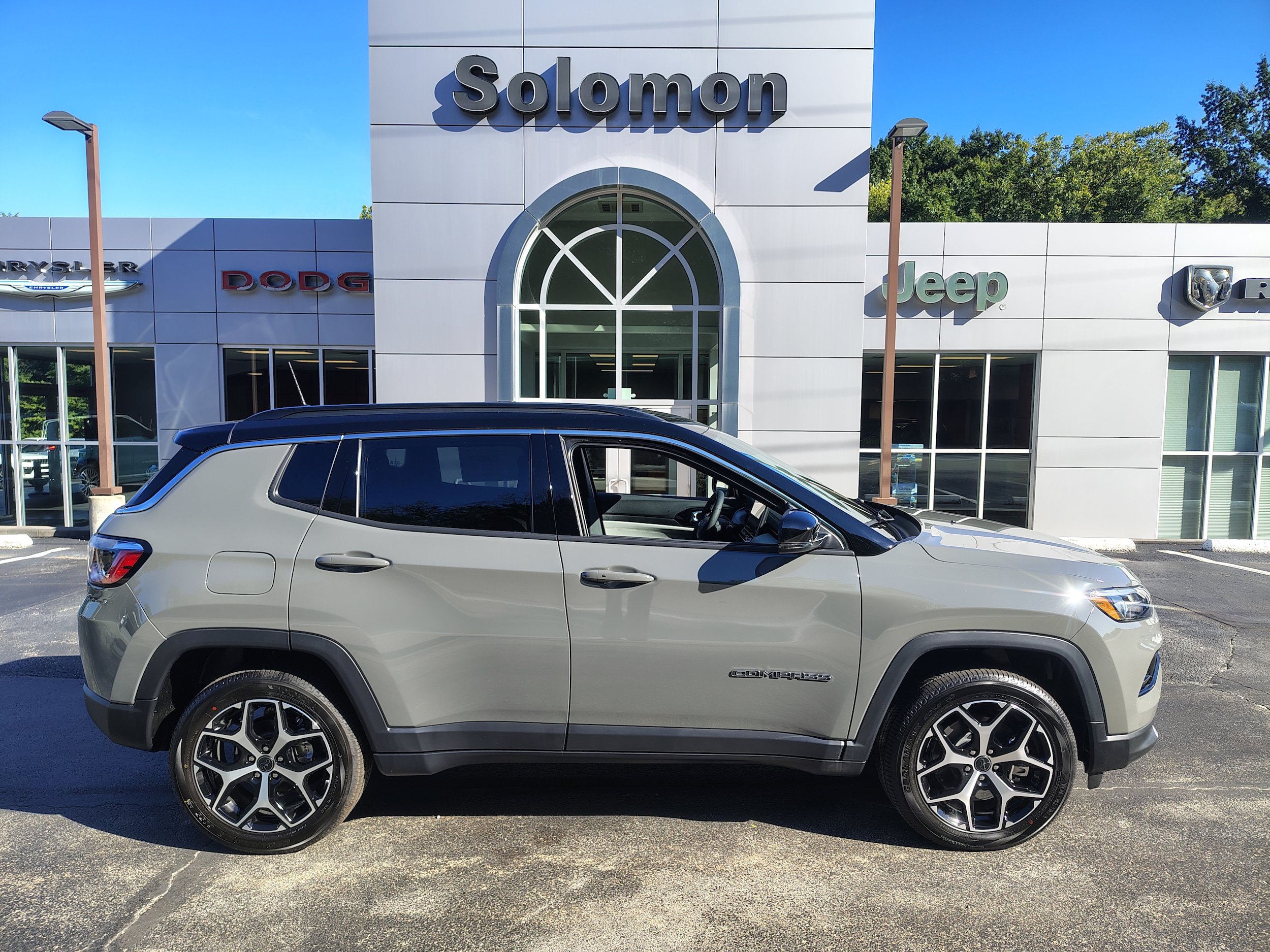New 2026 Jeep Compass Limited AWD/4WD image 1