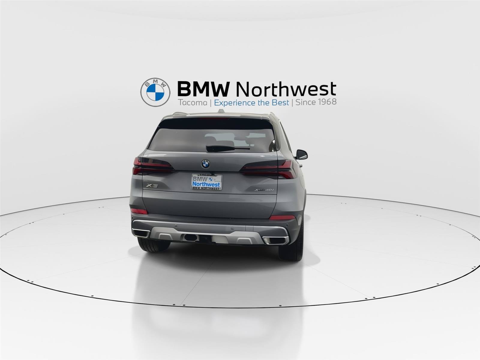 Used 2024 BMW X5 xDrive40i w/ Executive Package AWD/4WD image 2