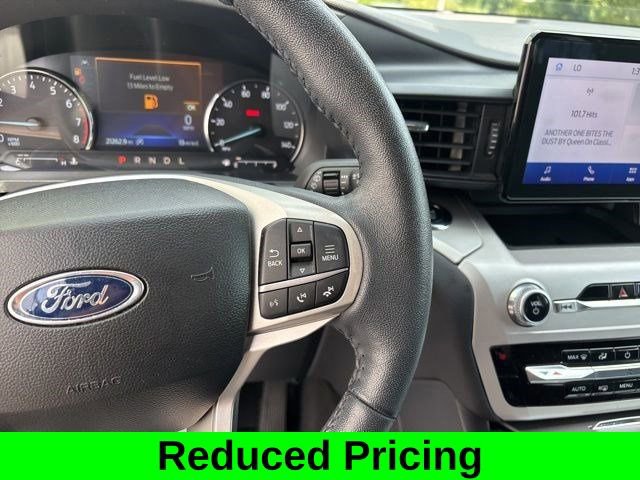 Used 2023 Ford Explorer XLT image 17