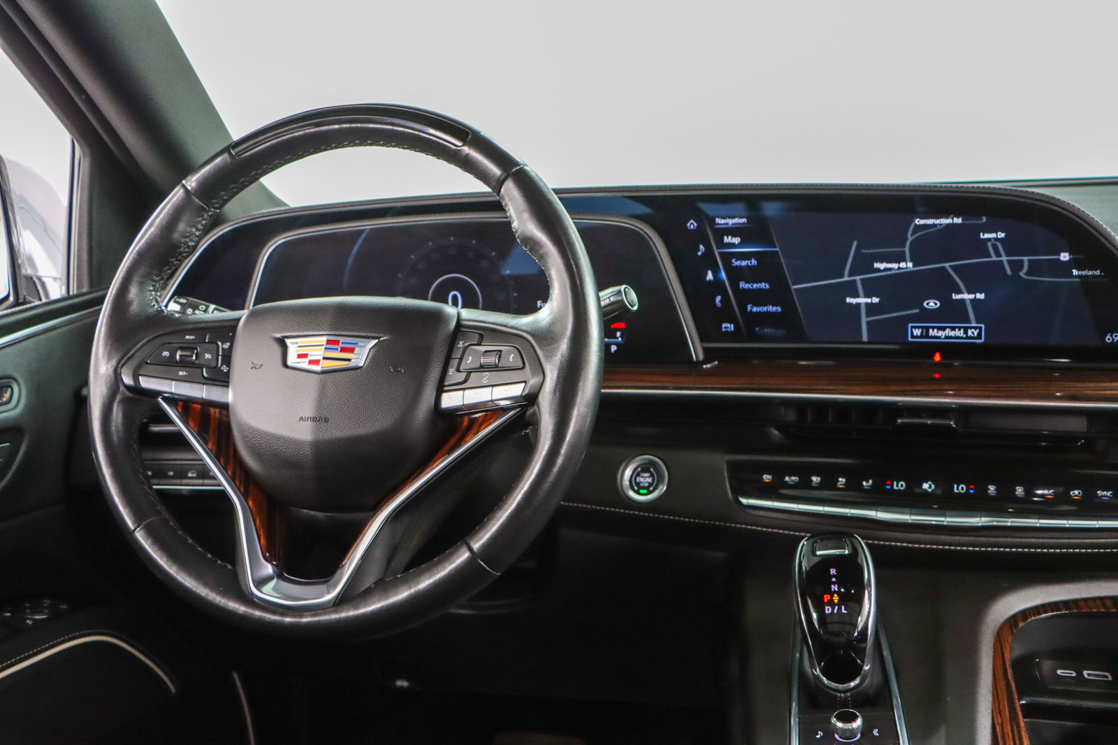 Used 2023 Cadillac Escalade Premium Luxury w/ LPO, Floor Liner Package image 18