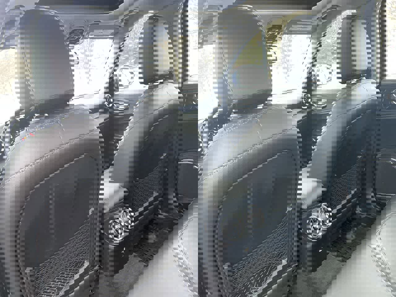 Used 2019 Alfa Romeo Giulia AWD image 19