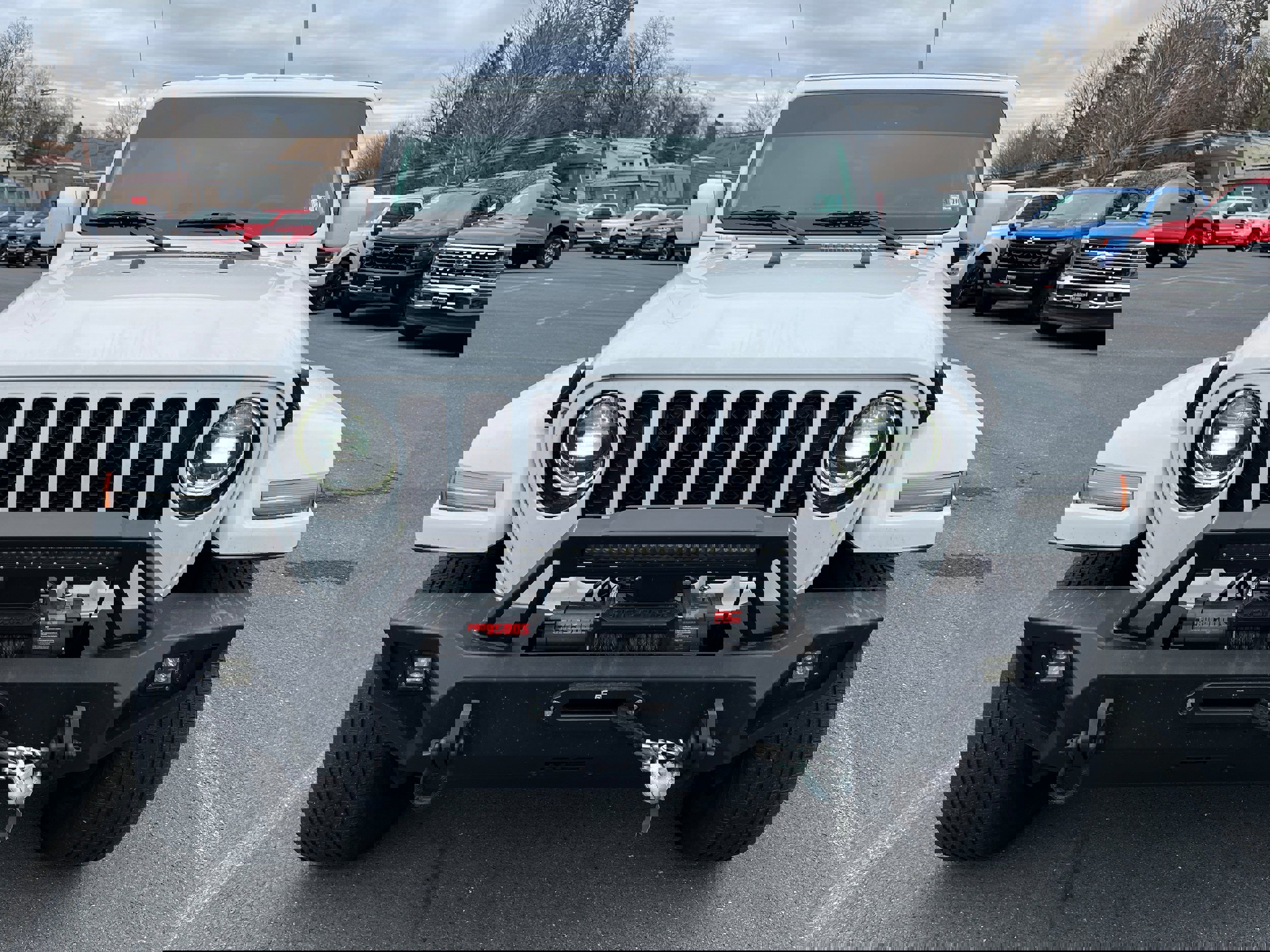 Used 2023 Jeep Gladiator Overland image 2