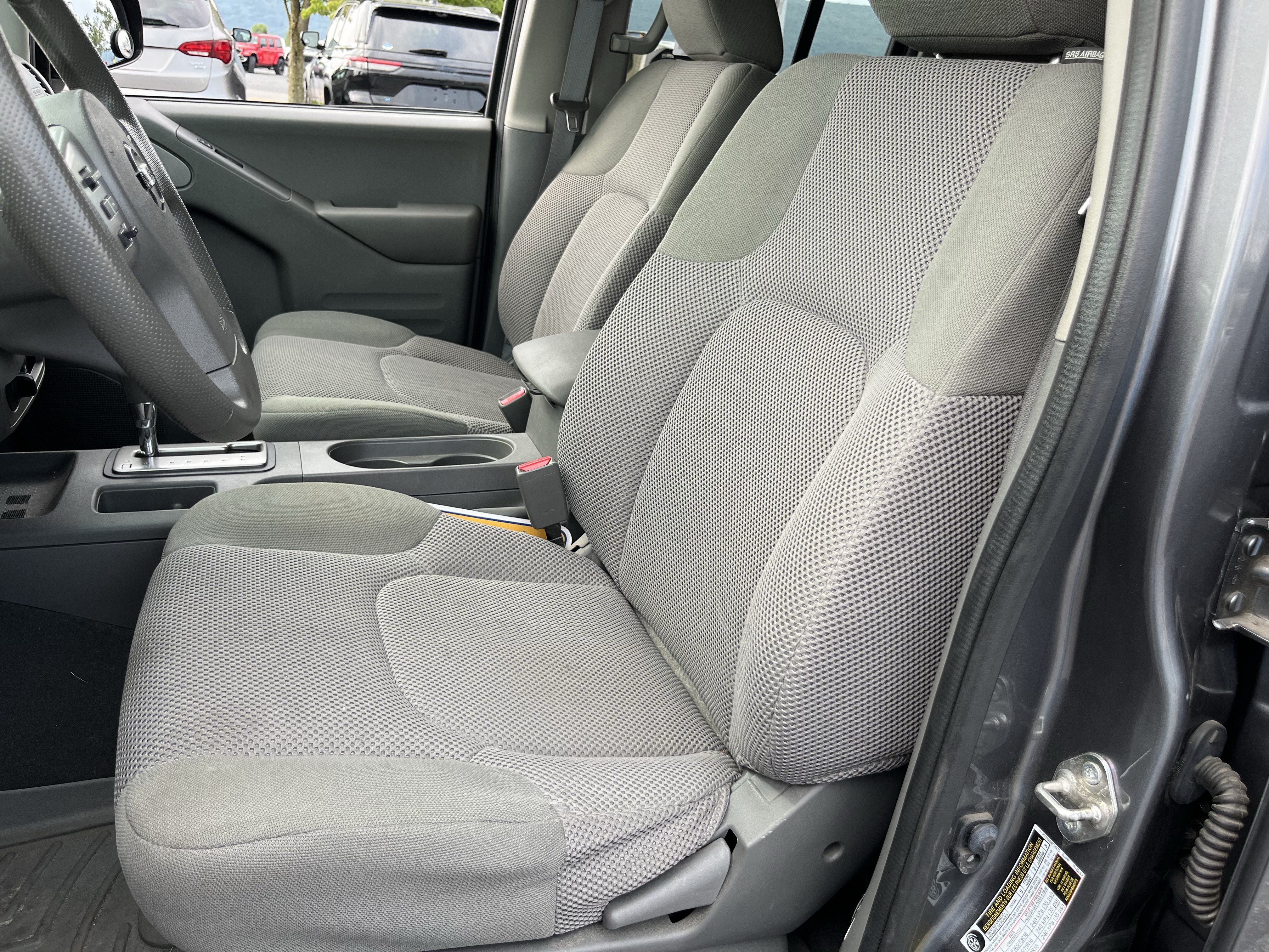 Used 2019 Nissan Frontier SV AWD/4WD image 9