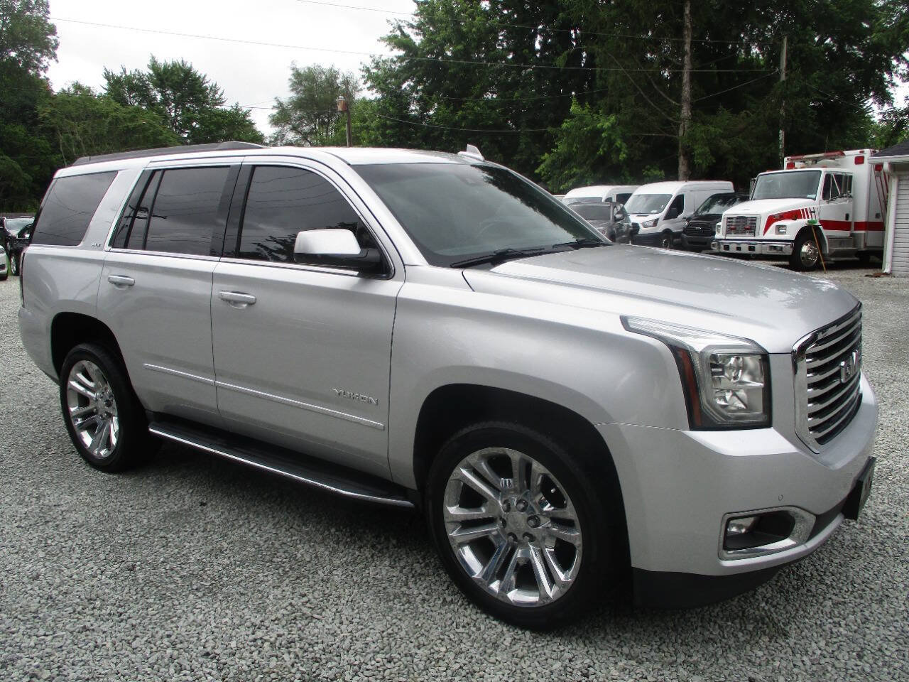 Used 2019 GMC Yukon SLT w/ Premium Edition AWD/4WD image 7