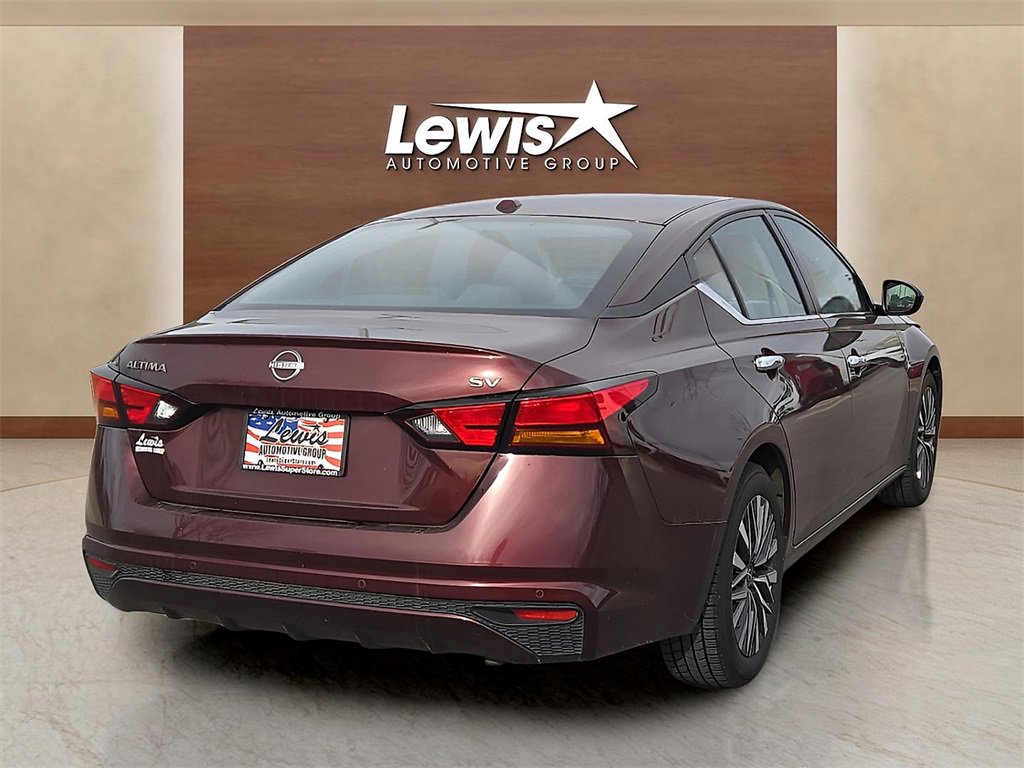 Used 2023 Nissan Altima 2.5 SV image 4