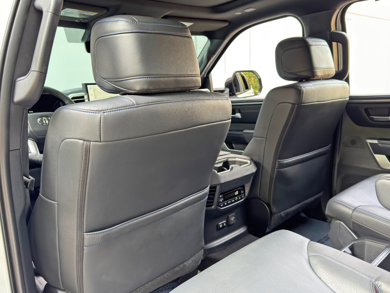Used 2024 Toyota Sequoia Platinum AWD/4WD image 40