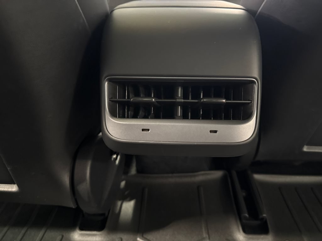 Used 2023 Tesla Model 3 Standard Range RWD image 38