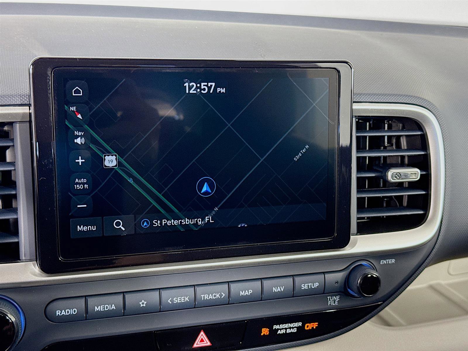 New 2025 Hyundai Venue Limited image 15