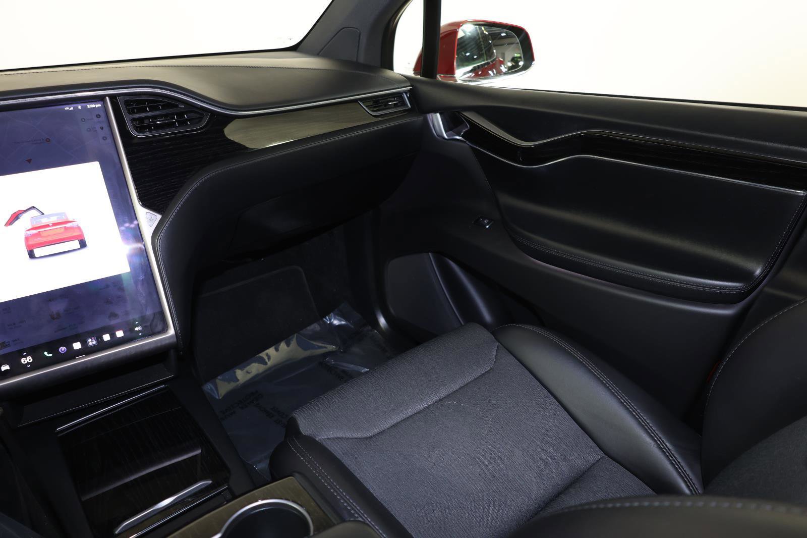 Used 2018 Tesla Model X 75D AWD/4WD image 11