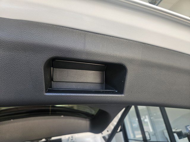 Used 2022 Buick Enclave Premium w/ Surround and Sites Package AWD/4WD image 12