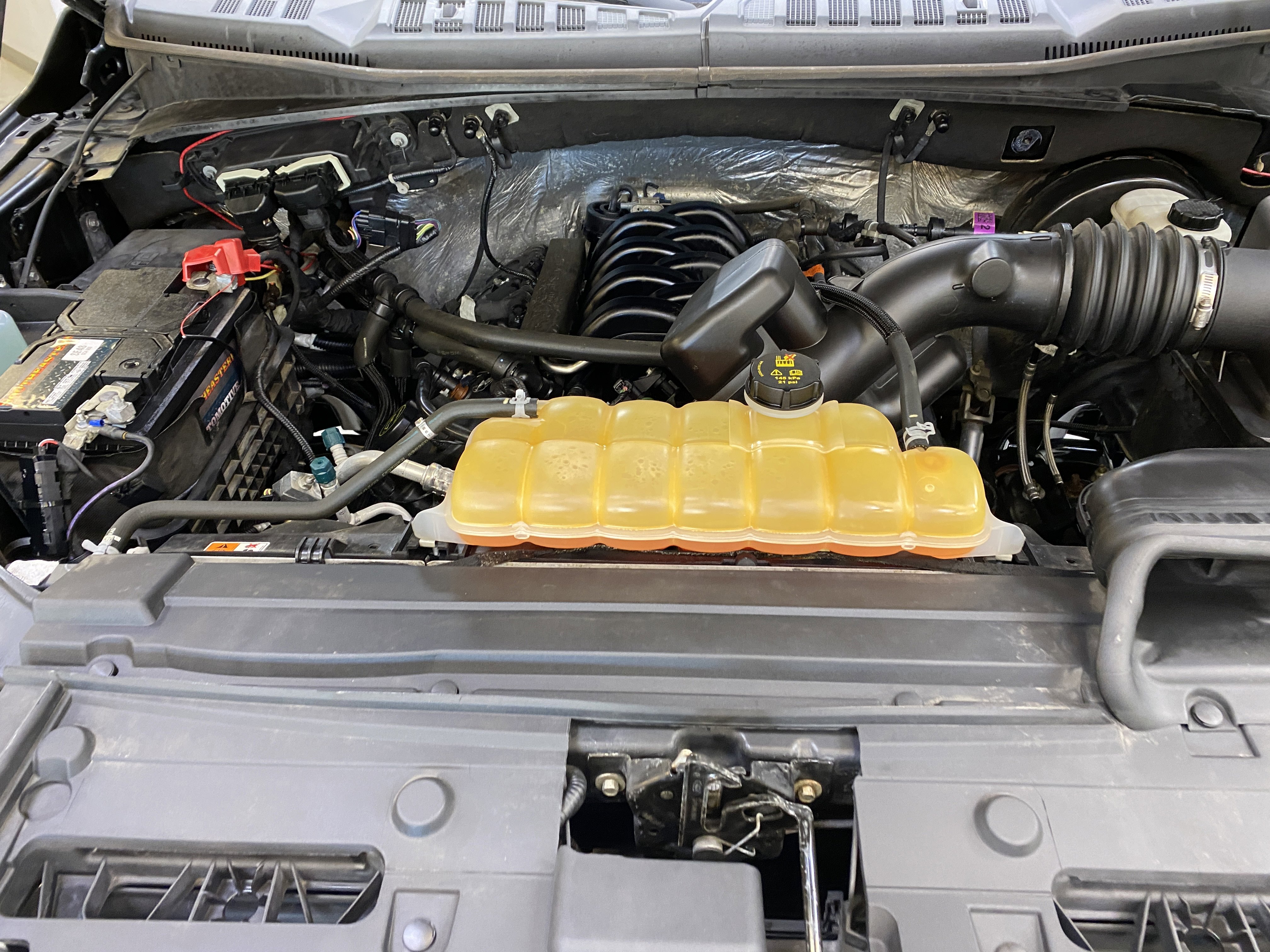 Used 2017 Ford F150 XLT image 10