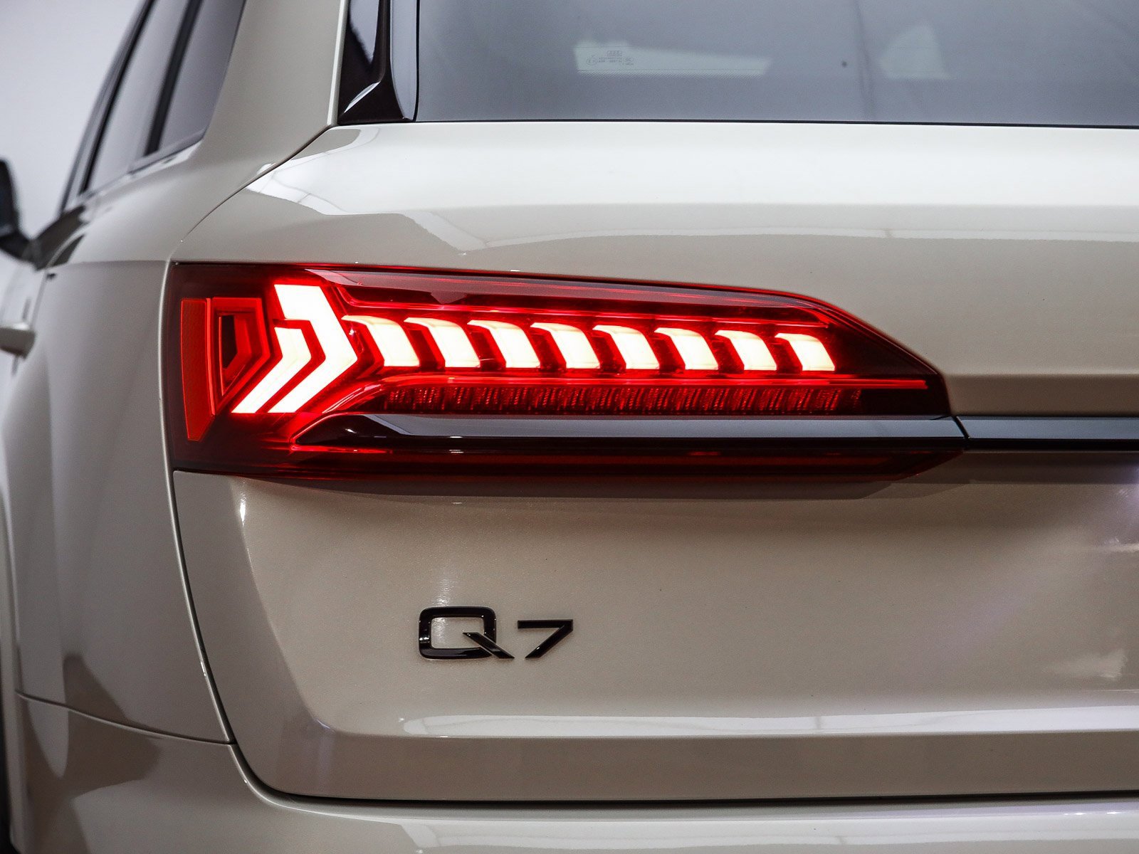 Used 2023 Audi Q7 3.0T Prestige w/ Prestige Package image 10