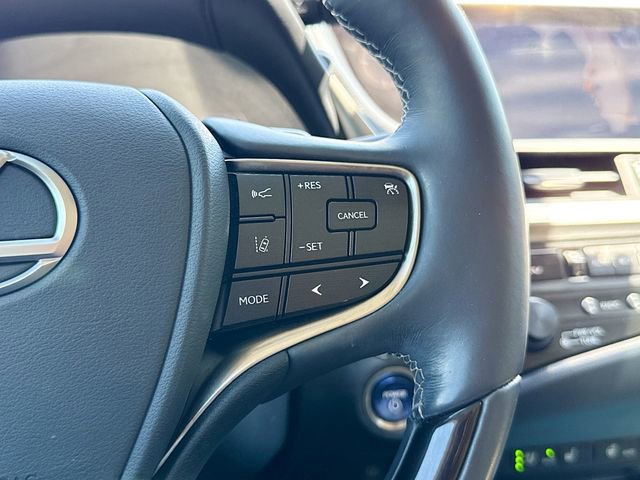 Used 2019 Lexus ES 300h FWD image 36