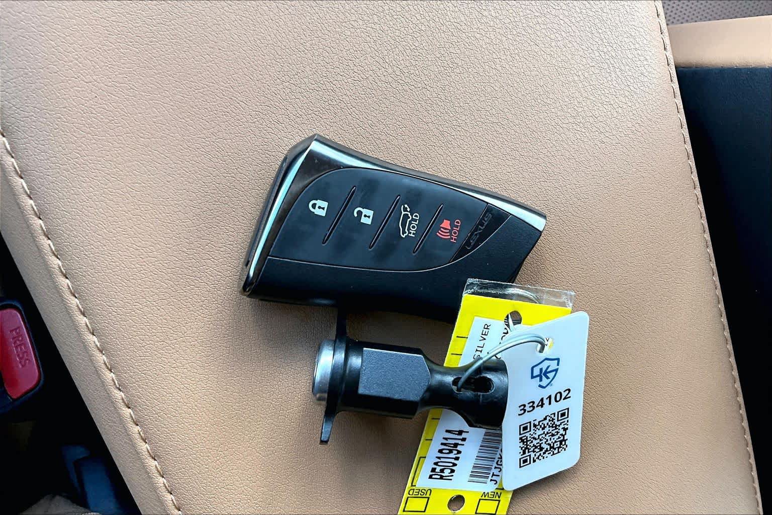 Used 2024 Lexus NX 350h AWD image 15
