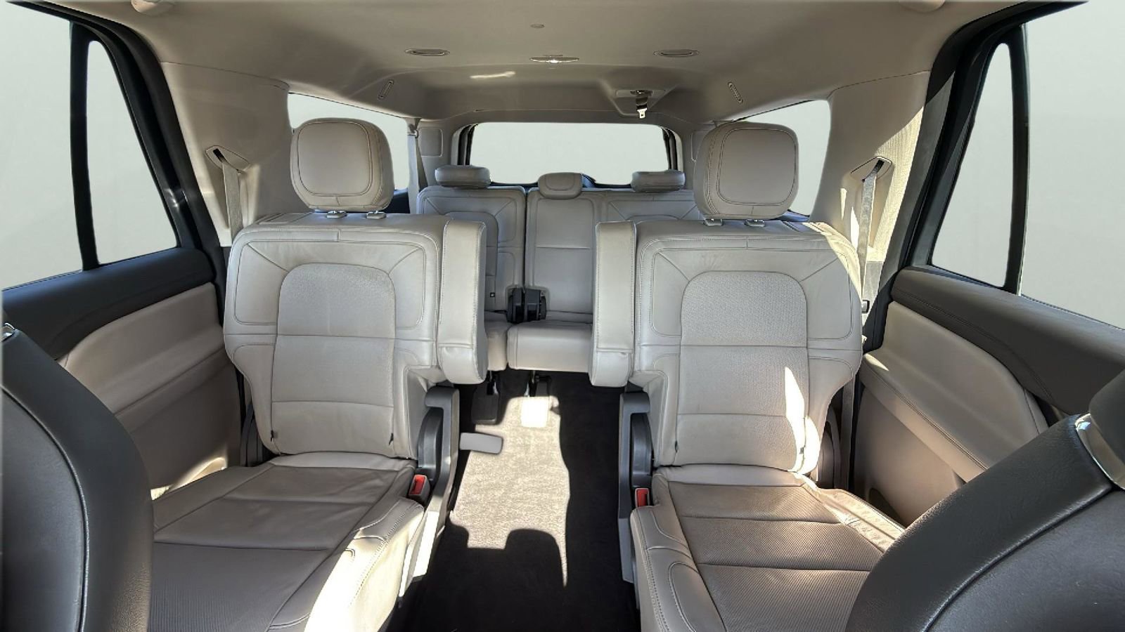 Used 2023 Lincoln Navigator L Reserve image 26