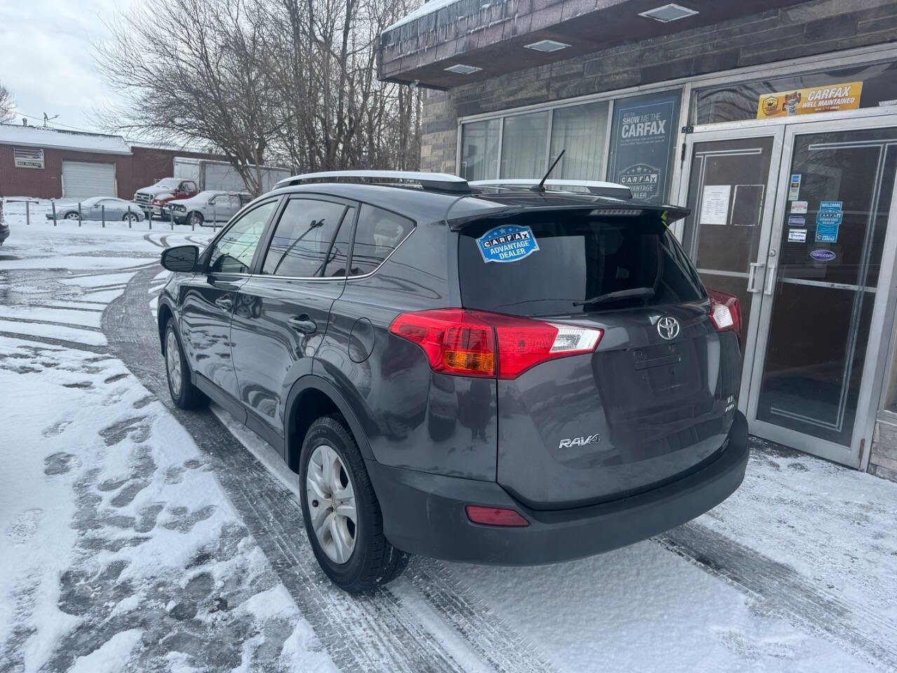 Used 2015 Toyota RAV4 LE image 3