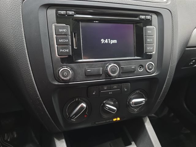 Used 2012 Volkswagen Jetta TDI FWD image 19