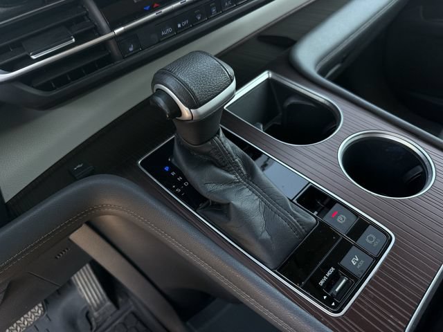 Used 2022 Toyota Sienna XLE FWD image 19