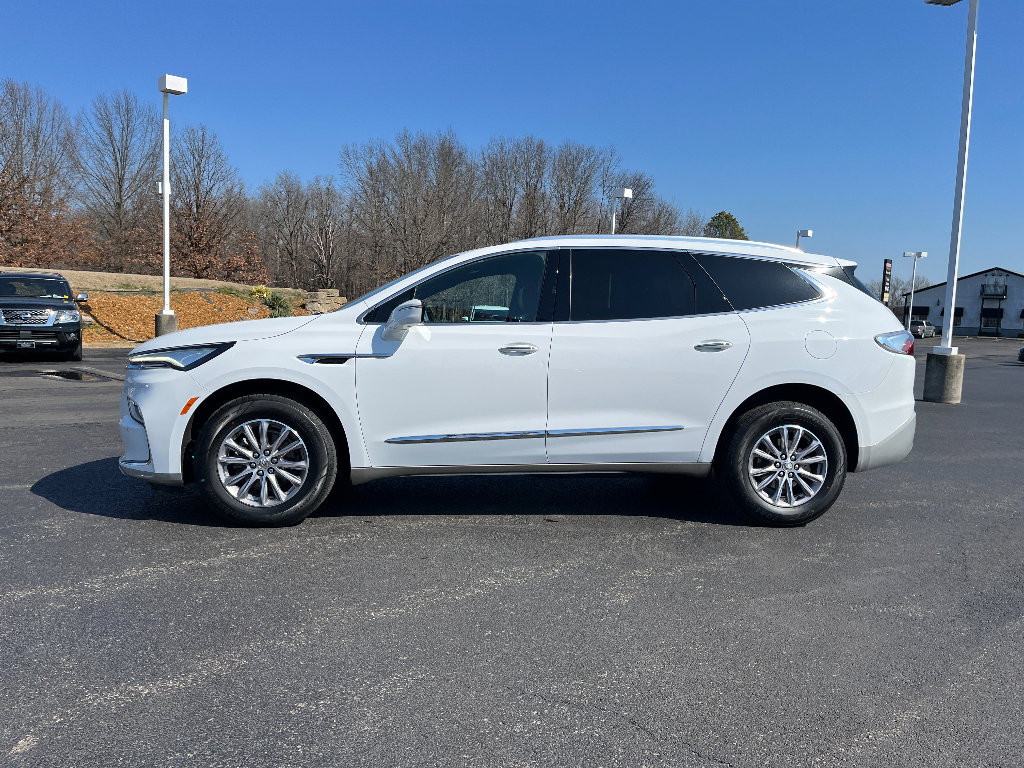 Used 2024 Buick Enclave Premium FWD image 4