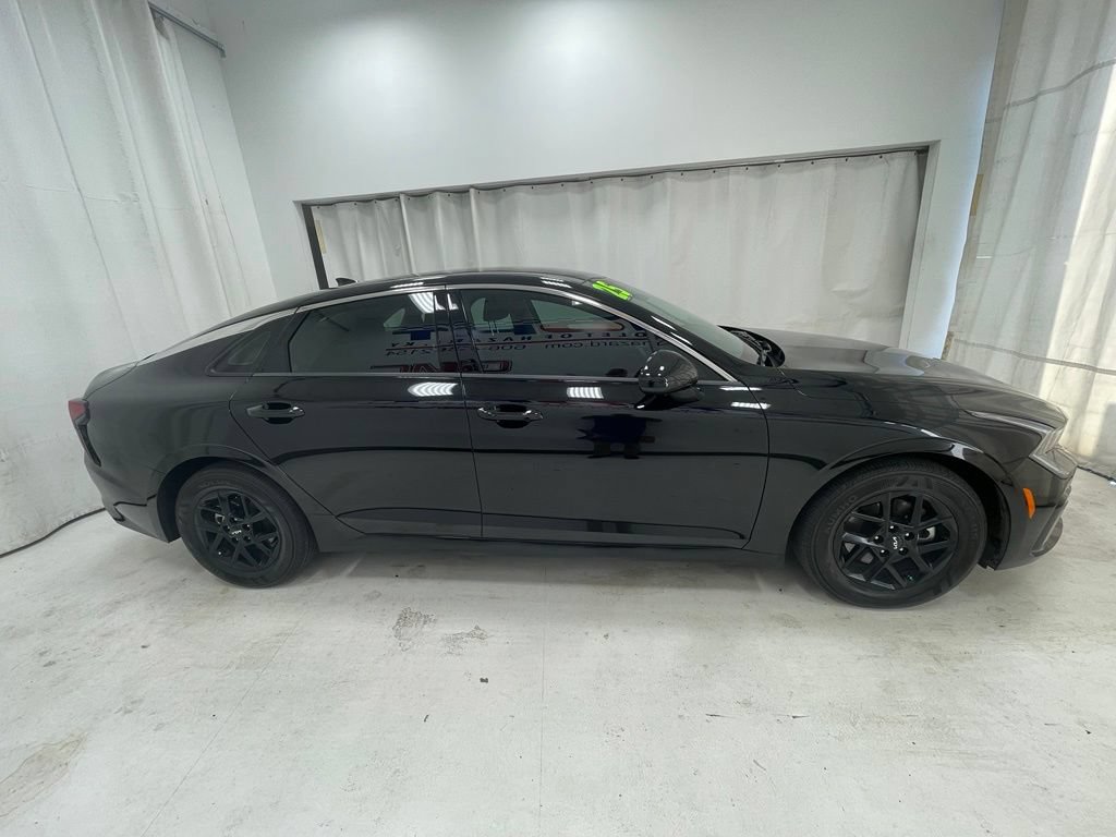 Used 2025 Kia K5 LXS FWD image 4