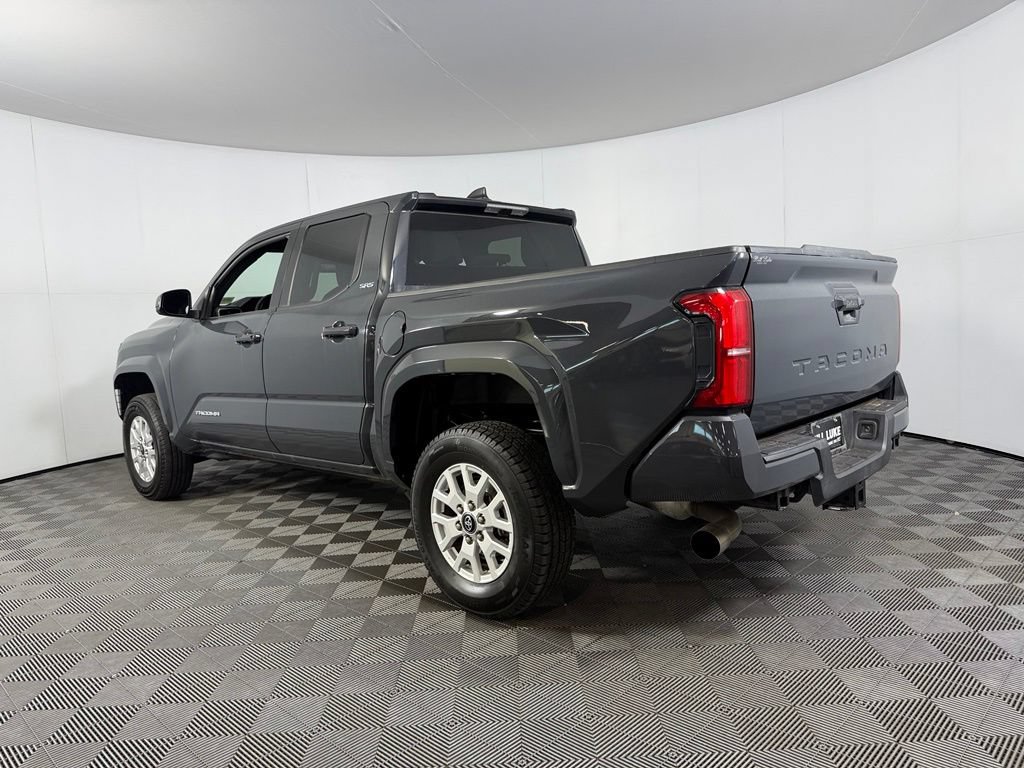 Used 2024 Toyota Tacoma SR5 RWD image 9