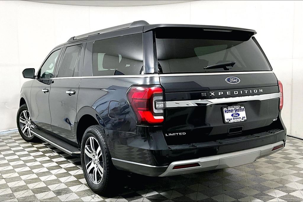 Used 2023 Ford Expedition Max Limited image 11