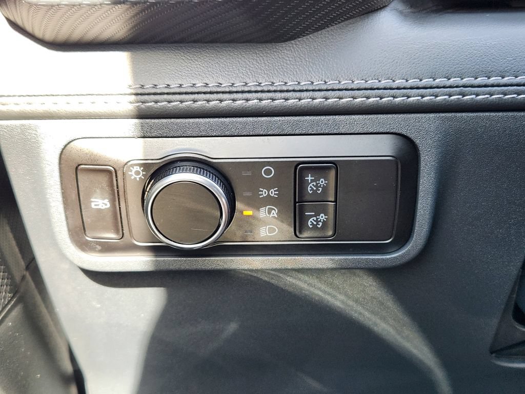Used 2025 Ford Mustang Premium RWD image 32