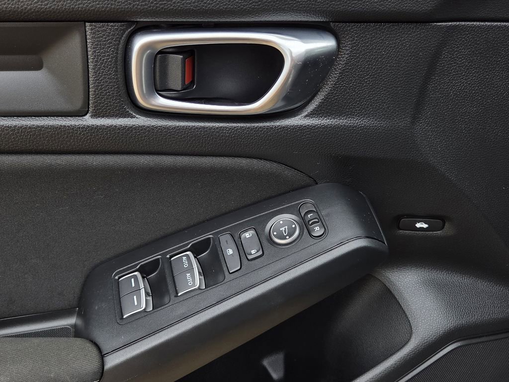 Used 2025 Honda Civic LX image 18