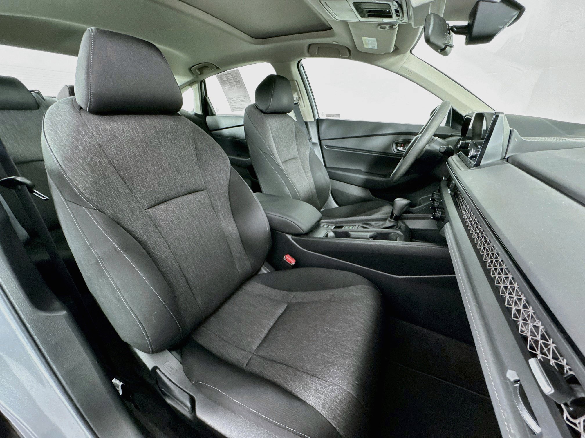 Certified 2023 Honda Accord EX image 27