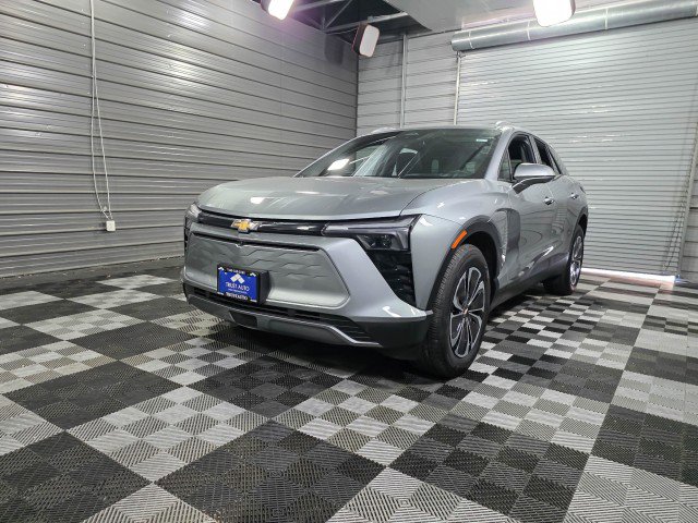 Used 2024 Chevrolet Blazer EV LT AWD/4WD image 44