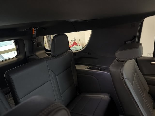 New 2026 Chevrolet Suburban High Country AWD/4WD image 42