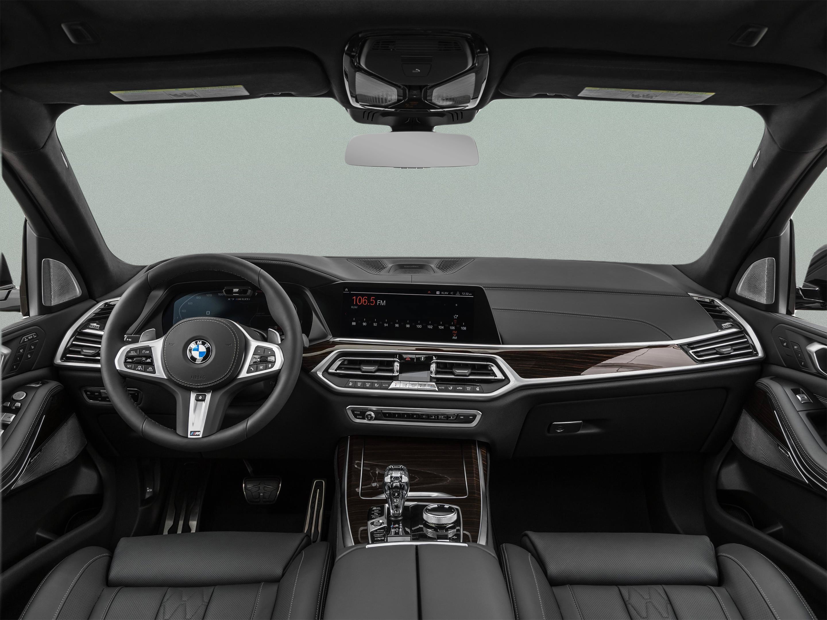 Used 2022 BMW X7 M50i w/ Dynamic Handling Package AWD/4WD image 20